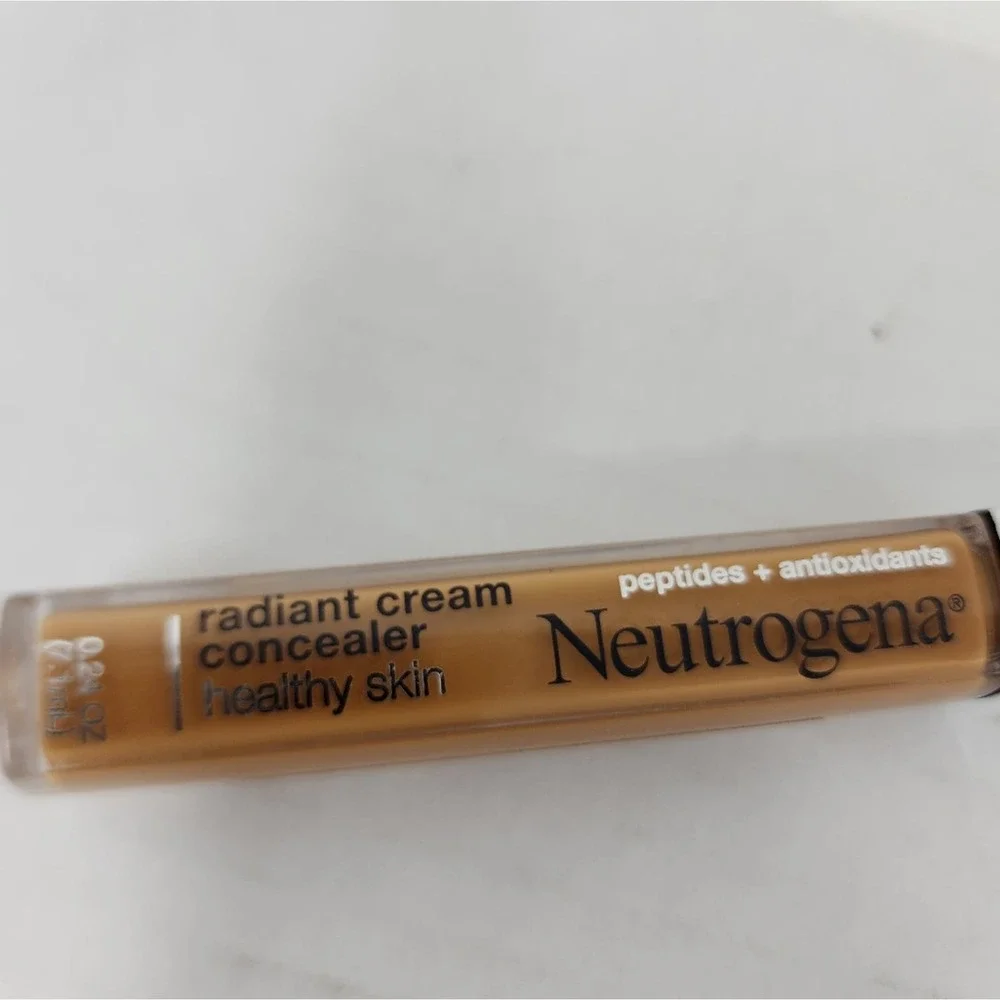 Neutrogena New Radiant Cream Concealor Healthy Skin‎ Golden Med /Deep 1